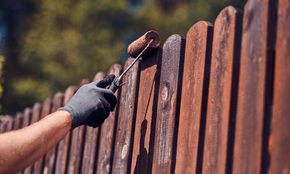 How to Maintain Your Wood Fence and Extend Its Lifespan